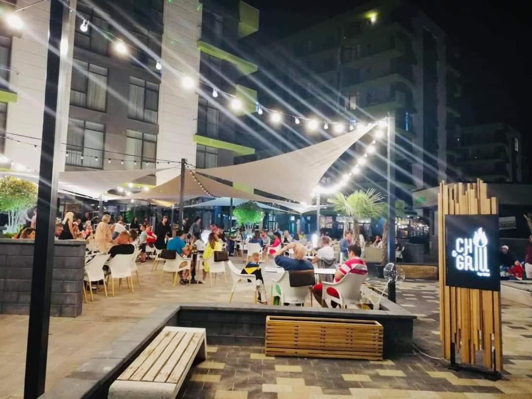 Sun & Sea Apartament Mamaia Nord Năvodari Eksteriør billede