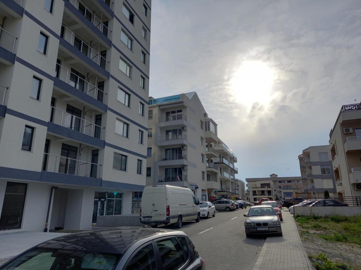 Sun & Sea Apartament Mamaia Nord Năvodari Eksteriør billede